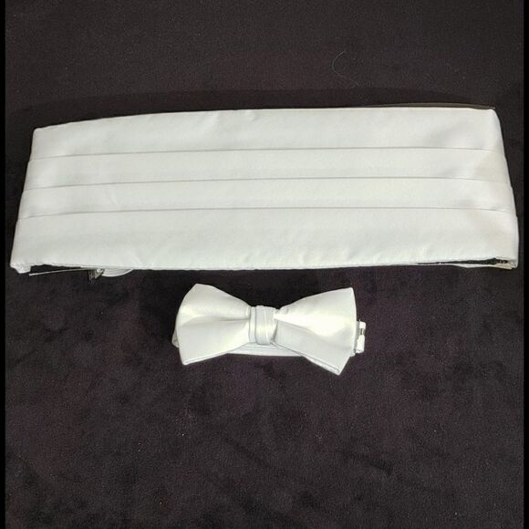 MEN'S FABIAN COUTURE WHITE CUMMERBUND & BOW TIE - Picture 4 of 4